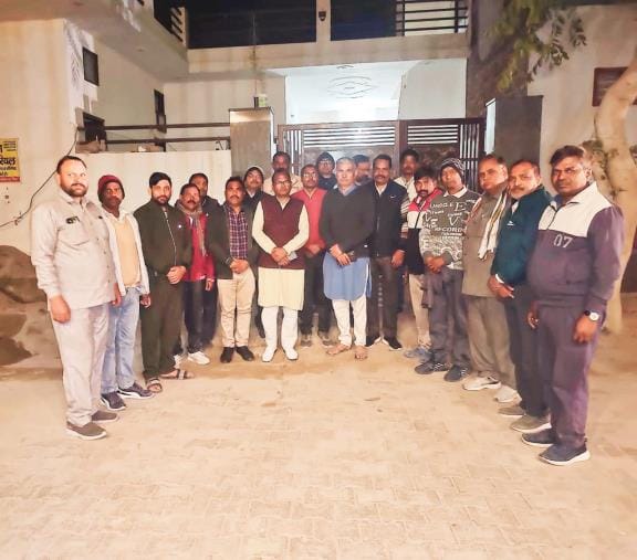 Purvanchal society held a meeting regarding participation in the city council elections.
