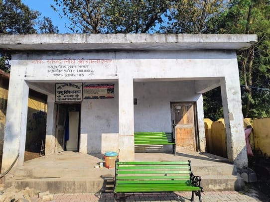 Overcrowded veterinary hospital, waiting for its building for 15 years
