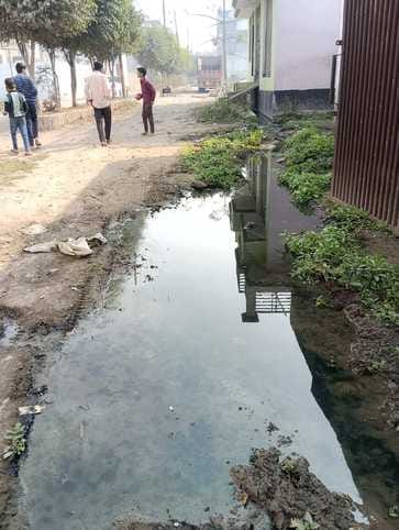 A population of five thousand in Khalsa Nagar is waiting for drainage.