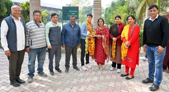 Anshika Malik won gold in the 38th National Game Football Competition