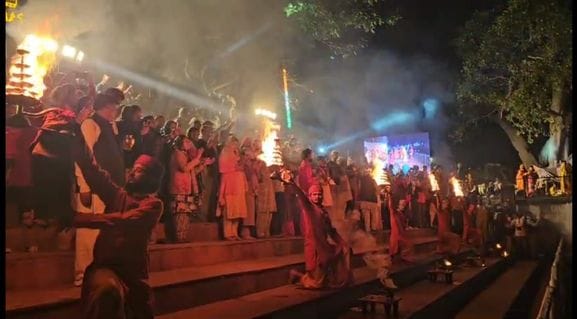 Divine Maha Aarti took place at Rani Talab