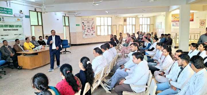 Art of living means art of living: Raghubir Yadav