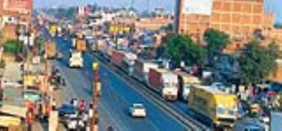 Increased number of vehicles coming from Prayagraj at Bara toll