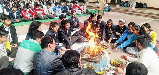 Organization of Yagya to reduce stress