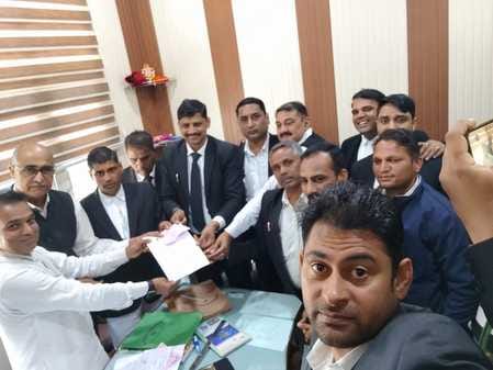 Bar elections... 7 candidates filed nomination papers on the first day
