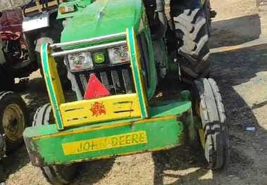 जब्त ट्रैक्टर