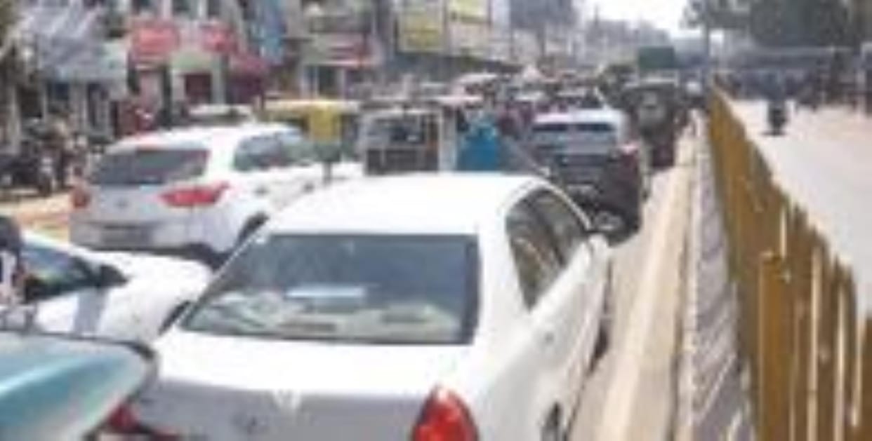 People troubled by jam on three routes