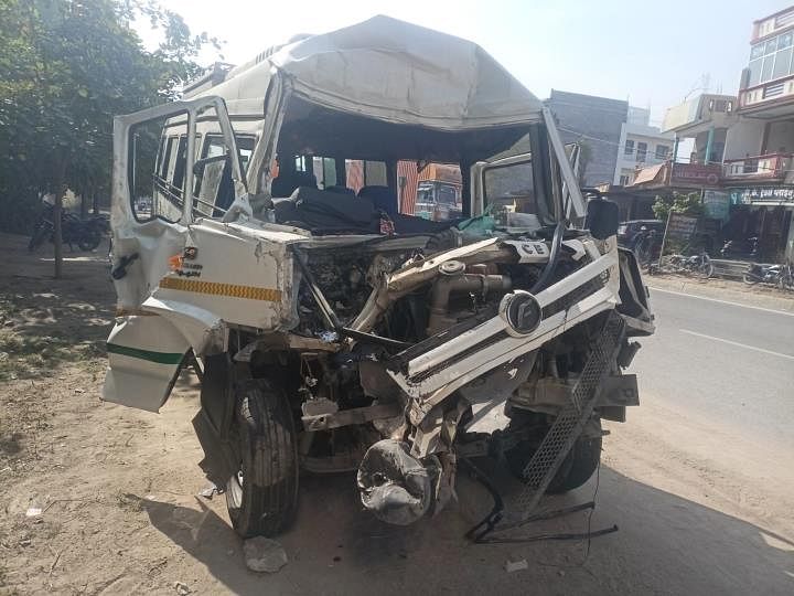 Private bus rams into trolley parked on highway side, two dead, 23 injured