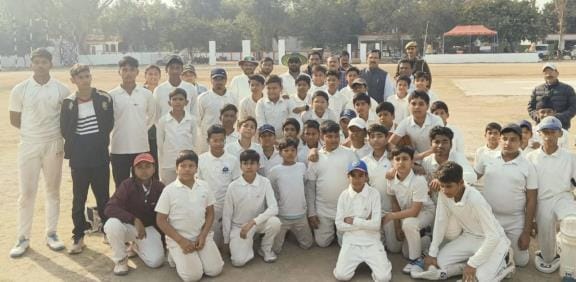 Police Line Orai Red captured the Junior Cricket Champion Trophy