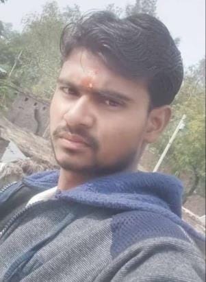 Bike riding youth dies due to pickup collision