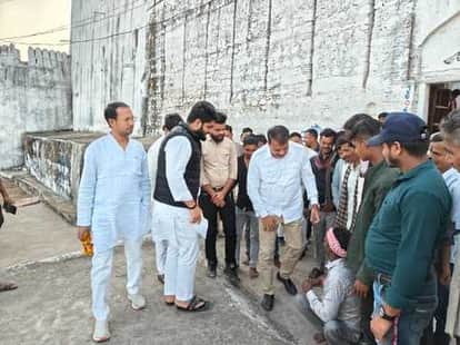 MP News Leader of Opposition Umang Singhar reached Tikamgarh on tour listened to people problems