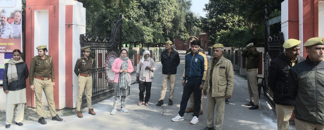 Police caught the couple who reached the commissionerate after warning of self-immolation