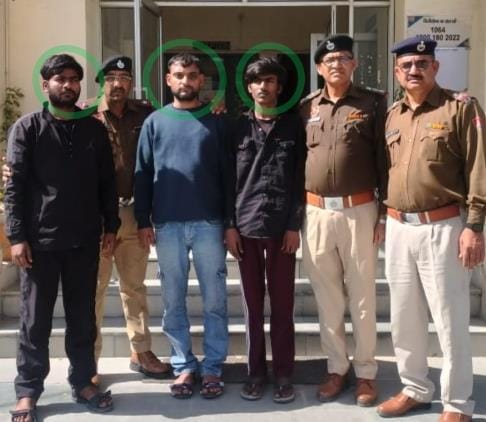 Three accused arrested for snatching Eicher car full of liquor after showing pistol