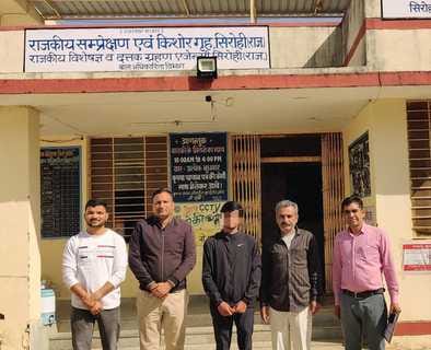 Sirohi: Minor left the house without informing, RPF rescued safely and handed over to Child Welfare Committee