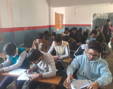 Examiners took selfies with students and uploaded their marks on the app