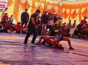 Sarvesh of Ayodhya defeated Pradeep of Meerut