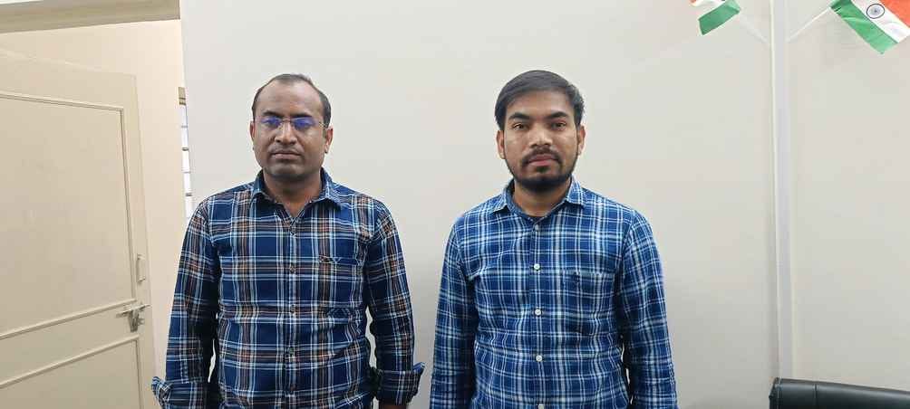 Assistant Engineer and Commercial Assistant I arrested while taking bribe of 30 thousand