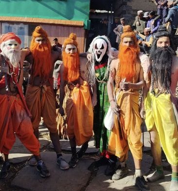 Wish for happiness and prosperity by driving away demonic powers through mask dance