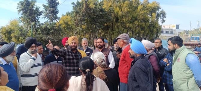 People protested against garbage processing plant