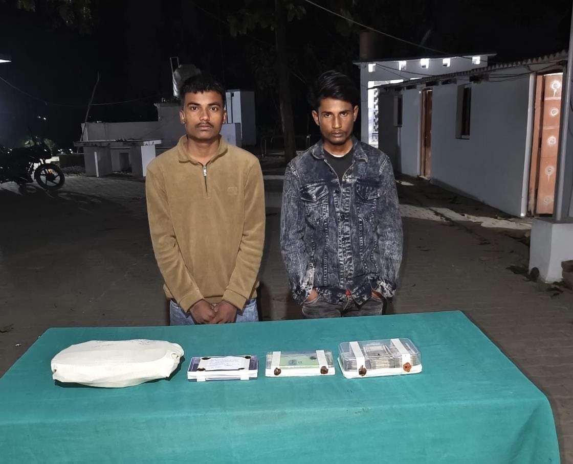 Two more accused of salesman robbery arrested, Rs 2.22 lakh and two mobile phones recovered