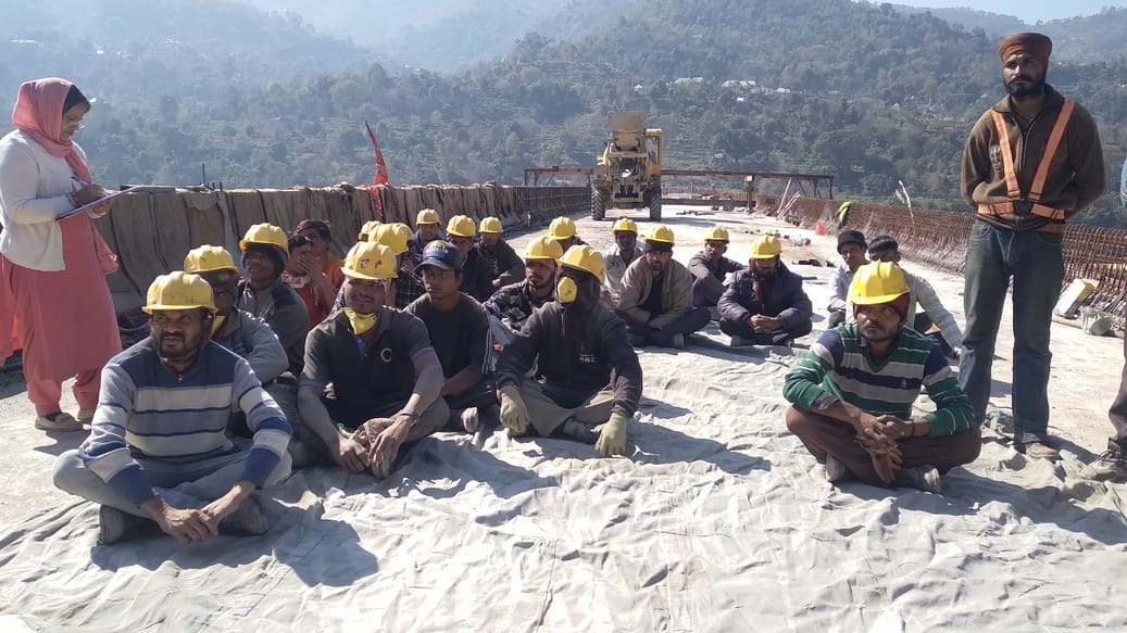 Oath administered to migrant laborers for prevention of leprosy