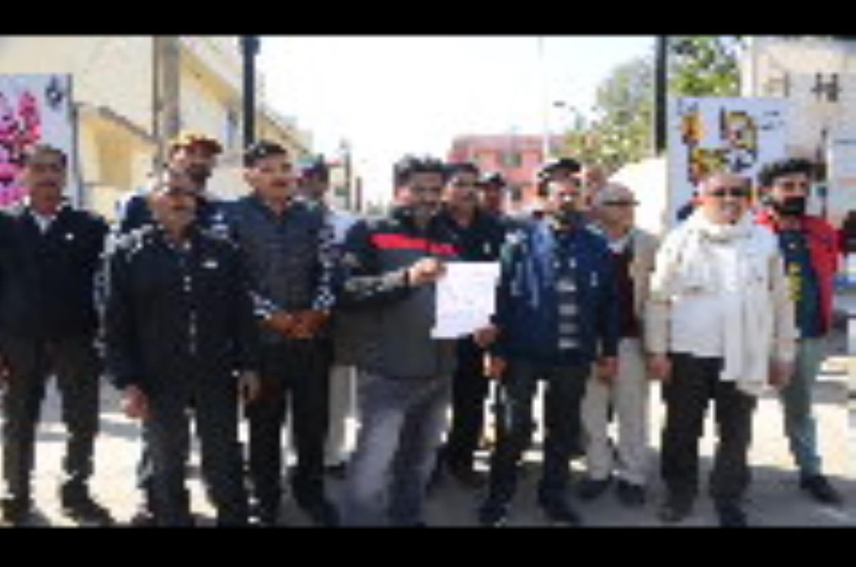 Villager Meet with DC Regarding Shortage Of Driniking Water