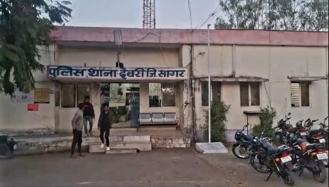 When lover scolded her on Valentine's Day, minor girlfriend set herself on fire