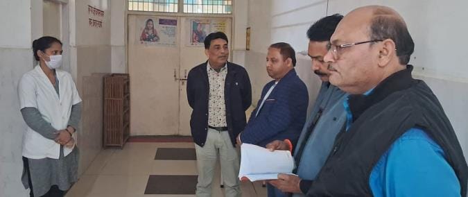 Four workers including three staff nurses found absent, salary will be deducted