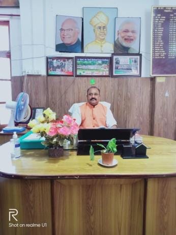 Retired School Principal Sanjeev Vaid Gave Exams Tips to Students
