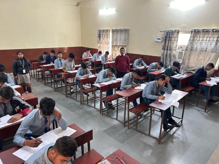 CBSE: English paper became easy, faces of students were bright