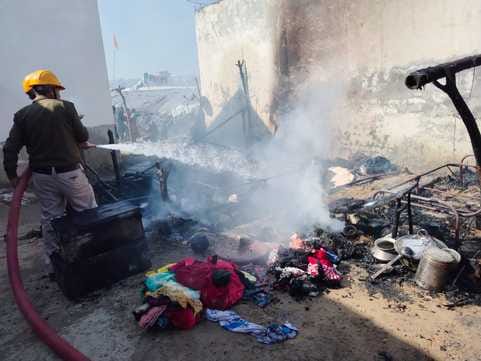 Three huts burnt in Bhadsali, loss worth Rs 30 thousand