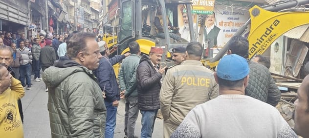 Municipal council demolished unsafe building in Kangra city