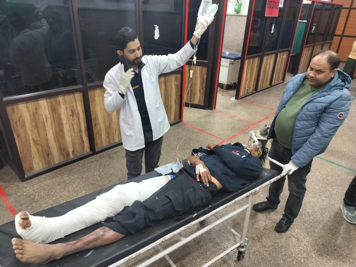 One Died in road Accident, Four Injured