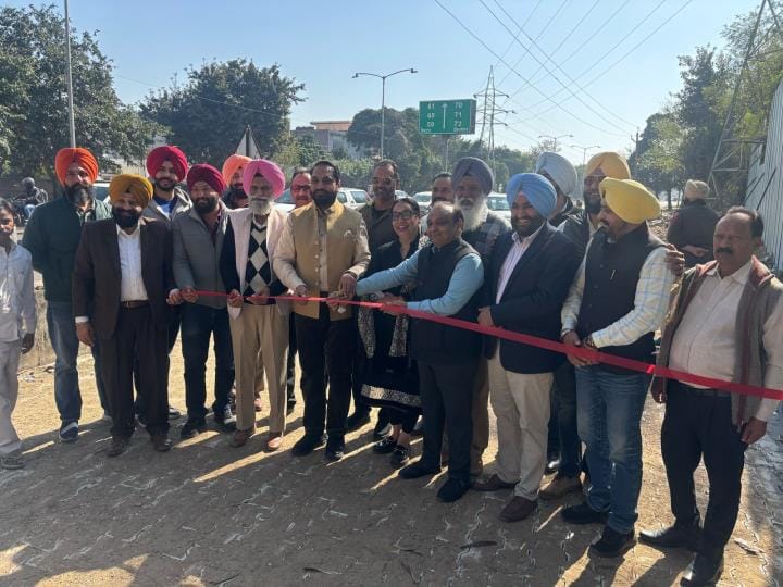 Two slip roads built at a cost of Rs 20 lakh, inaugurated by Mayor