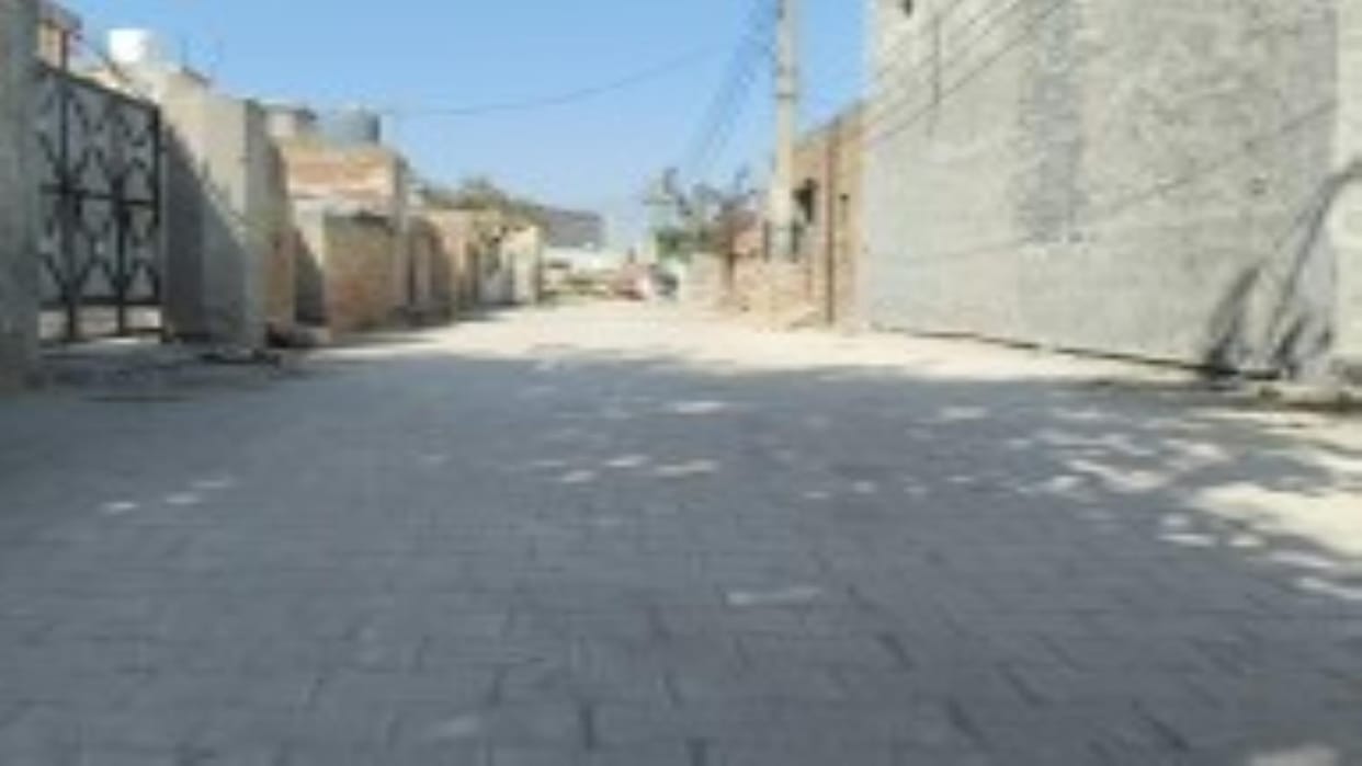 Street lights not installed, demand for bench installation also unfulfilled