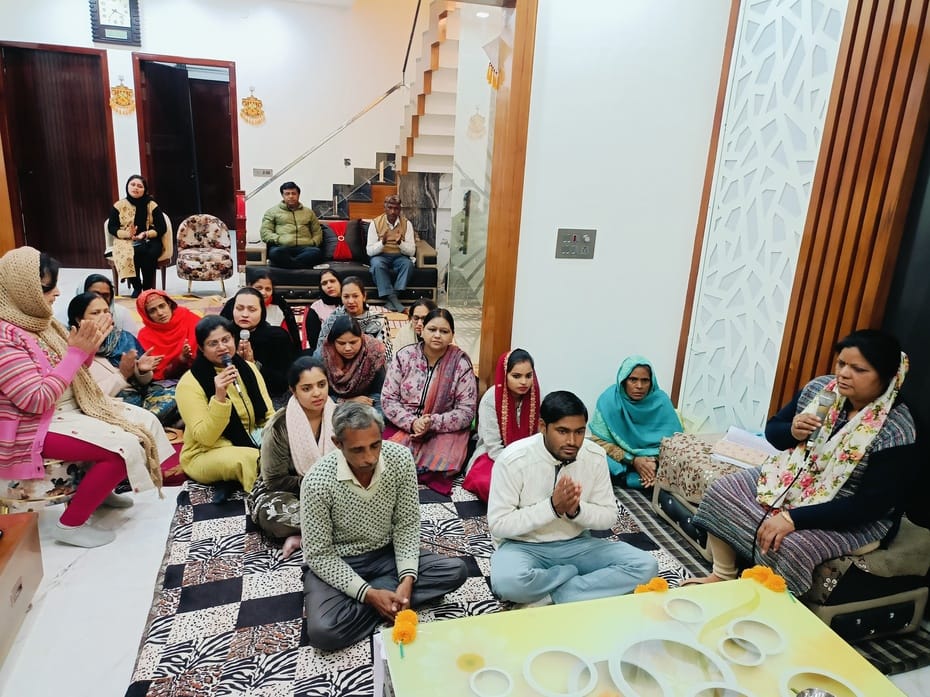A good person is one who understands the suffering of others and helps them: Sukhdev Maharaj