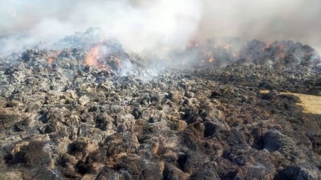 Fire broke out in straw bales stored in 750 acres