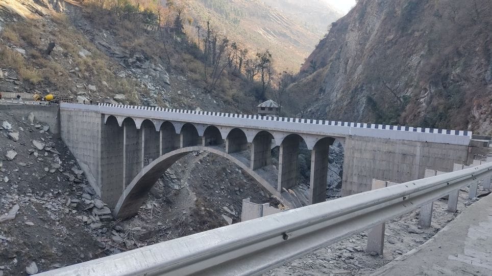 Uttarakhand Budget 2025 Now 37 new bridge will be built in the state, one thousand km of road will be reconstr