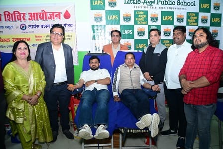 MLA Devendra Kadian donated blood for the 30th time