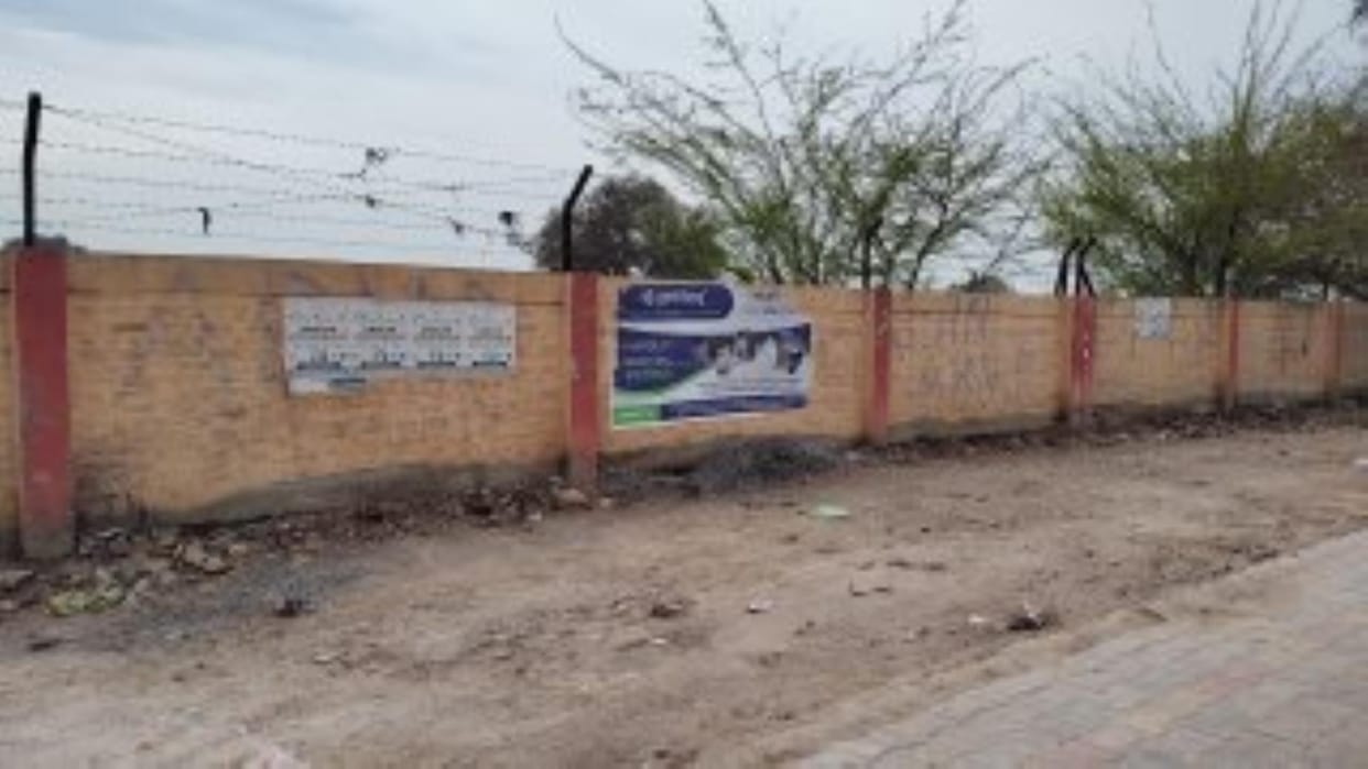 The importance of cleanliness will be explained to the city residents through wall painting.