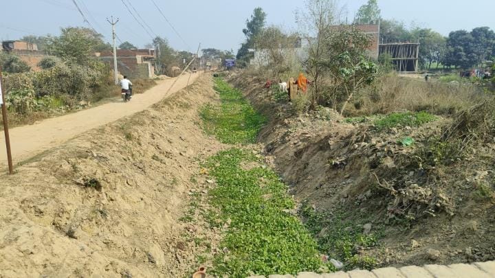Water is not coming in the canals, farmers are worried