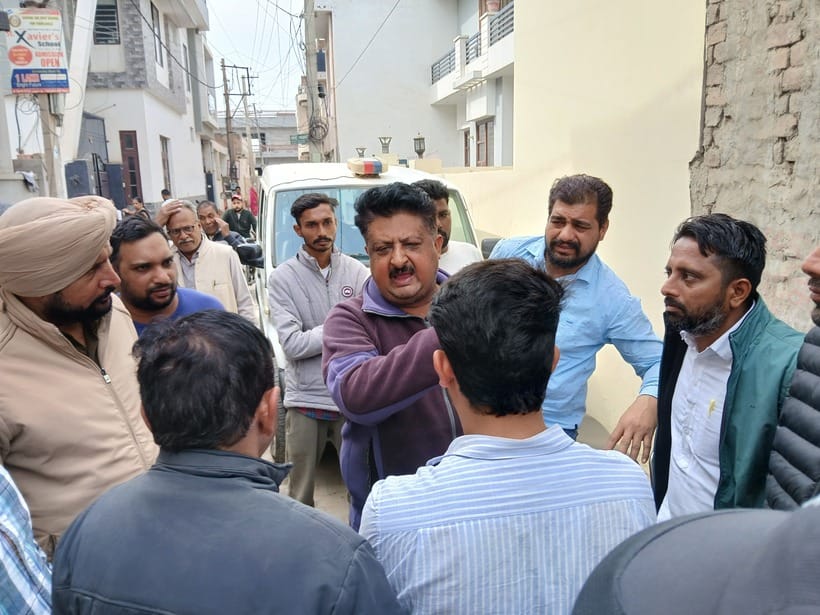 Dispute between owner and electrician regarding installation of transformer in front of the plot