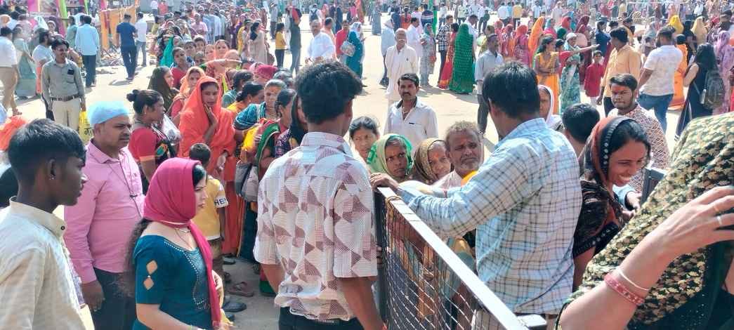 कुबेरेश्वर धाम पर चल रही रुद्राक्ष महोत्सव की तैयारी