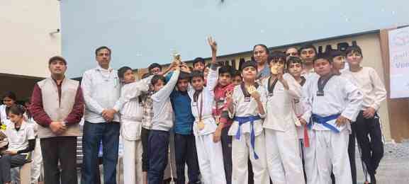 154 players participated in taekwondo competition