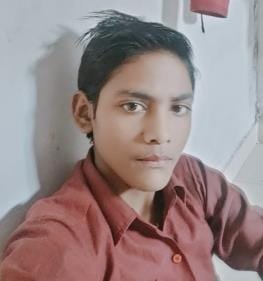 Teenager riding a bicycle dies in tractor-trolley collision