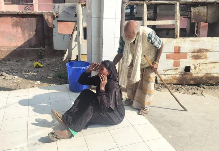 The health of the prisoner serving life imprisonment deteriorated, he died.