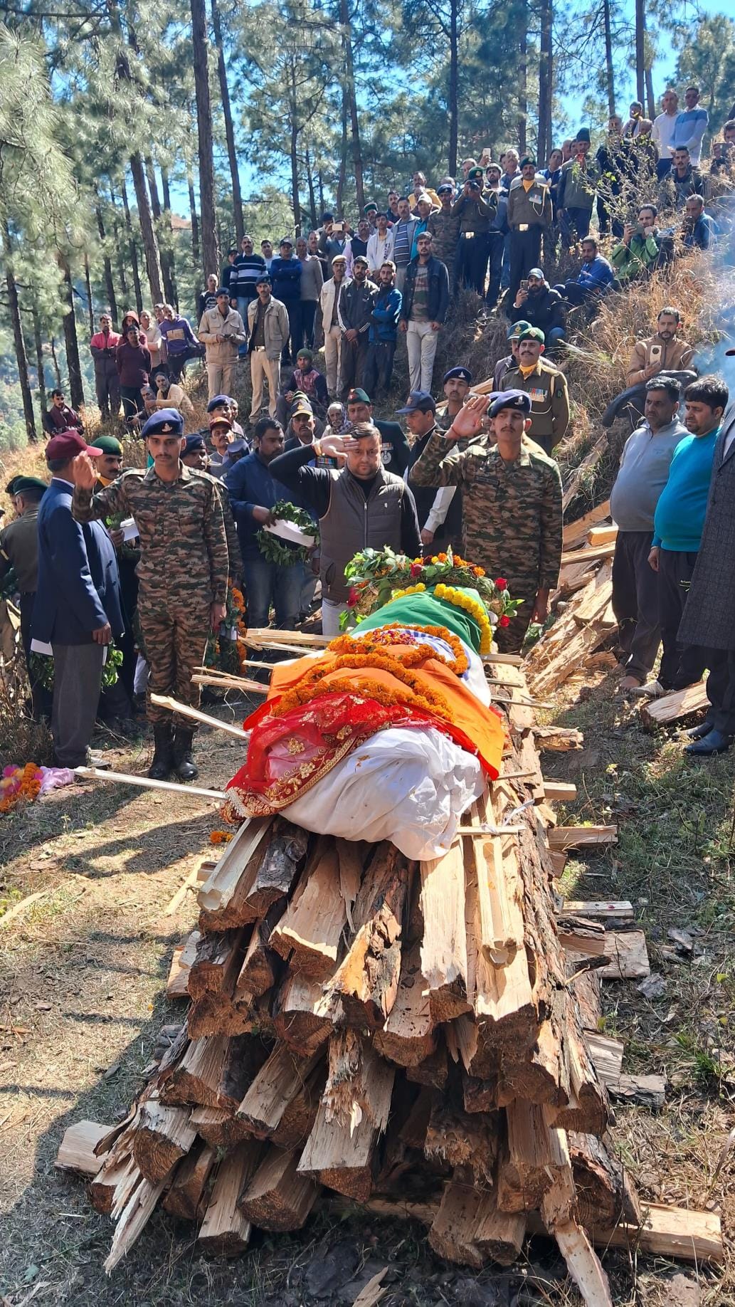 Pregnant wife faints after seeing dead body of soldier husband
