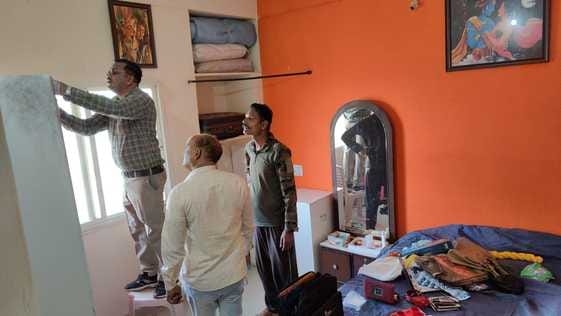 Theft incident in police houses, locks of houses of 5 policemen broken