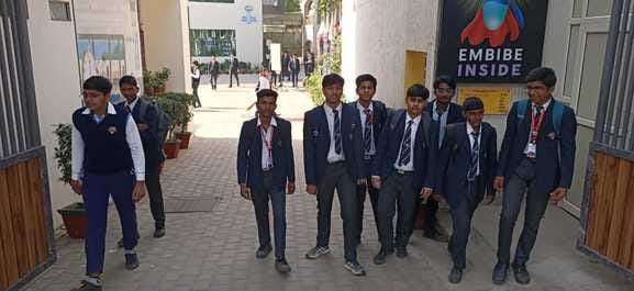 5476 students registered in class 12th, 5471 appeared for the exam