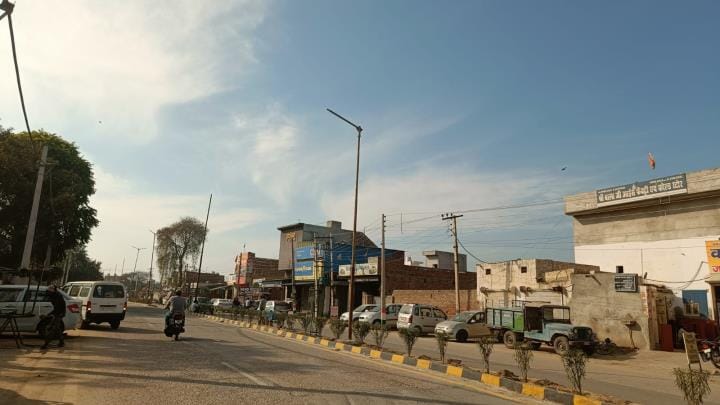 No budget for installing street lights, LDC and Municipal Council face to face